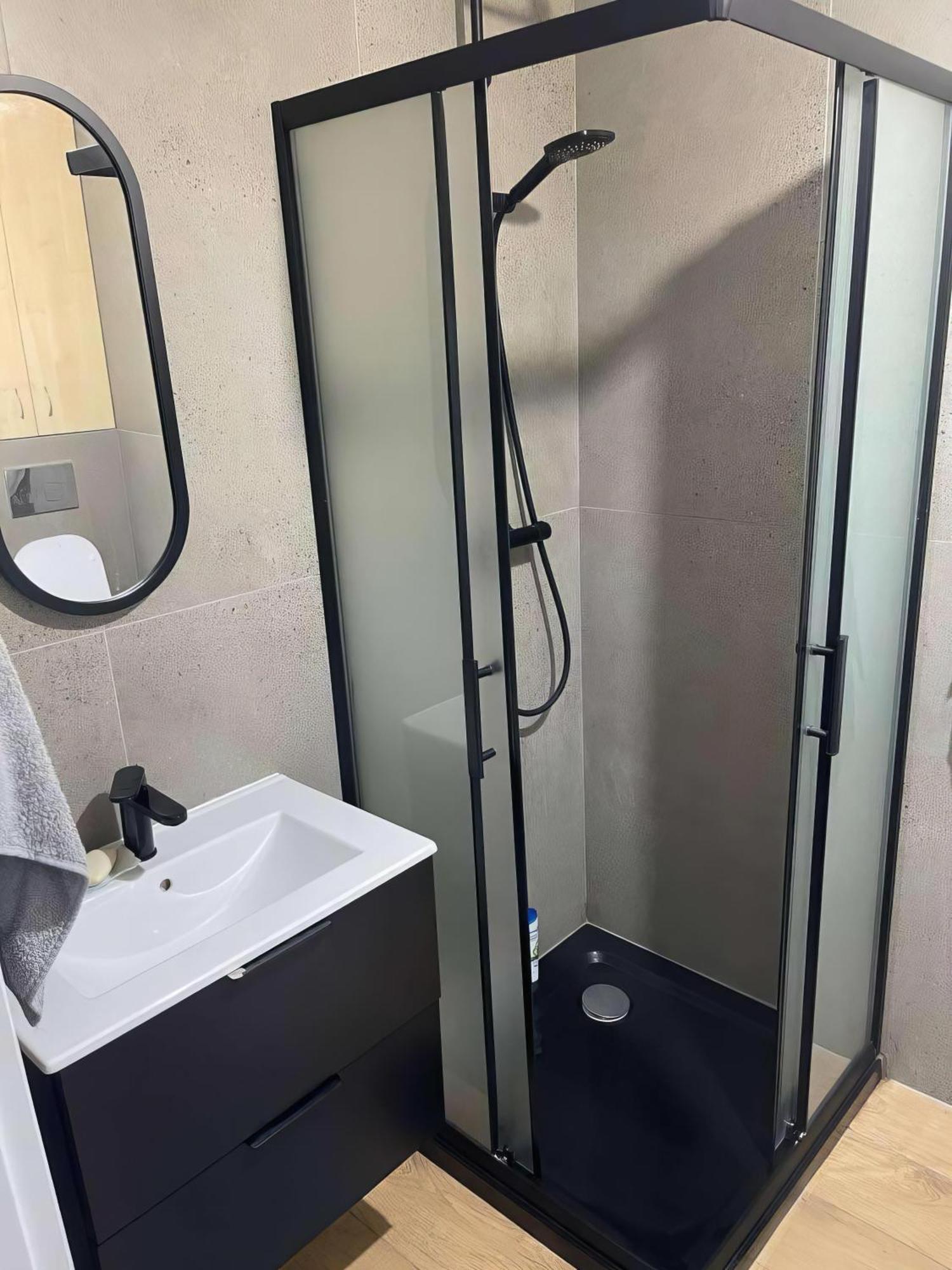 4chi - Wiktoryn Apartament *
